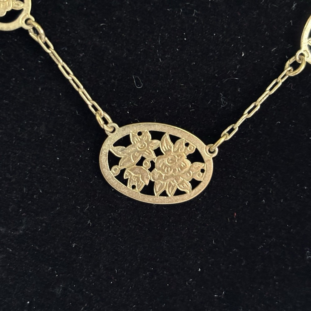 Vintage Avon Gold Tone Rose Link Necklace And Earring Set - Picture 2 of 5